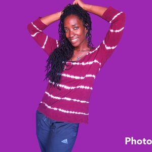 Torrid striped tie dye 3/4 sleeve top in burgundy red and white. size 00 (M/L,10